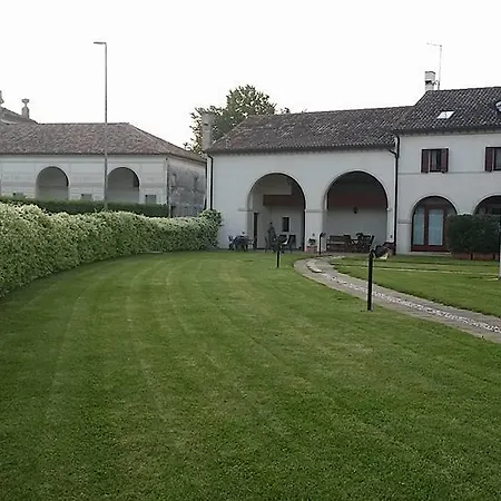 Terra Di Zosagna Agroturismo *
